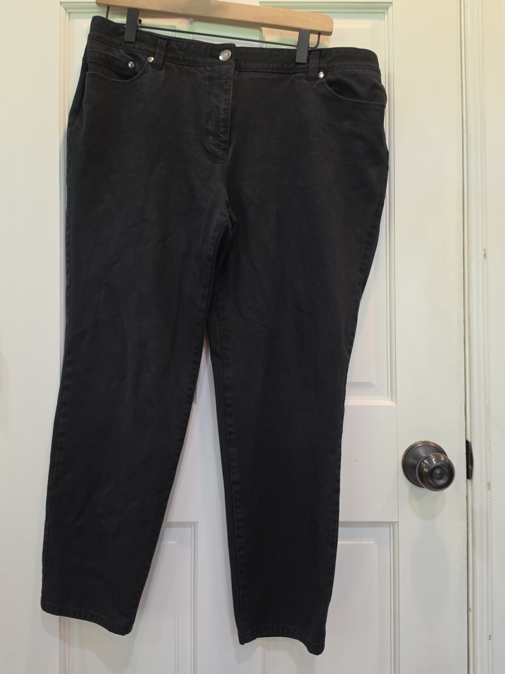 Chico's Slimming Black Straight-Leg Pants - Classic Everyday Fit